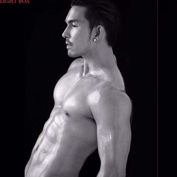 อั้ม อธิชาติ อั้ม อธิชาติ