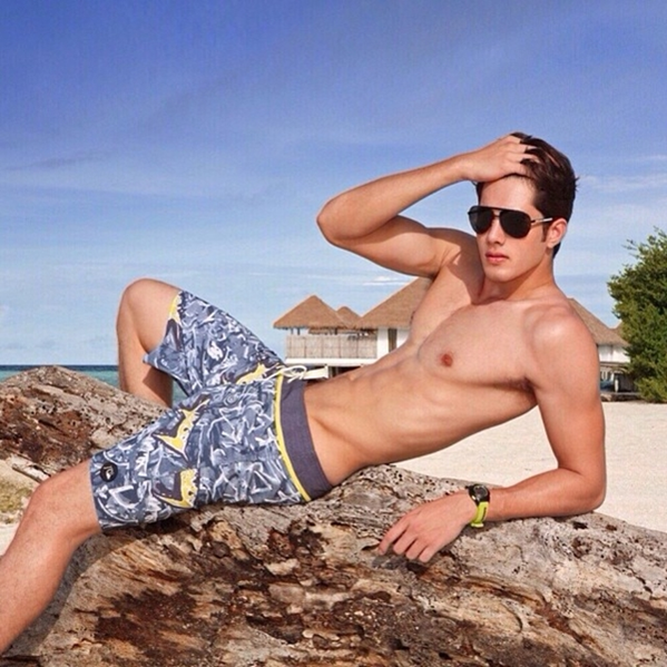 มิกค์ ทองระย้า มิกค์ ทองระย้า