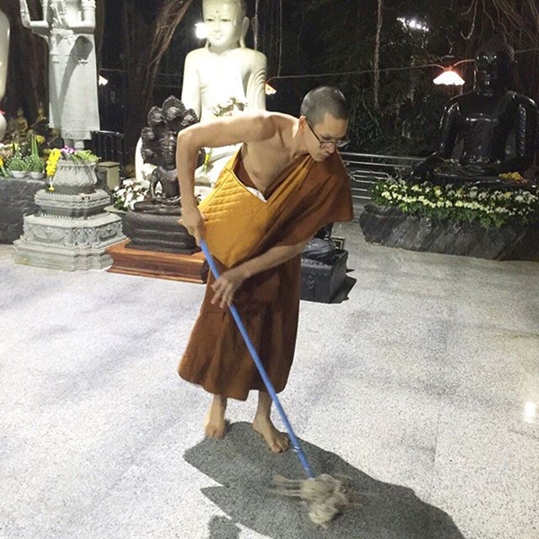 พระณเดชน์ พระณเดชน์