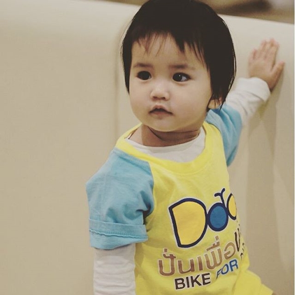 น้องจาติม ลูกสาวเกรซ มหาดำรงค์กุล น้องจาติม ลูกสาวเกรซ มหาดำรงค์กุล