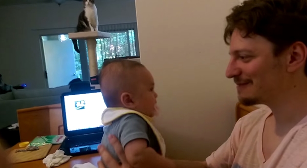 เด็กพูดไอเลิฟยู เด็กพูดไอเลิฟยู