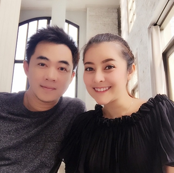 เอิร์น เดอะสตาร์ เปิดตัวสามี เอิร์น เดอะสตาร์ เปิดตัวสามี