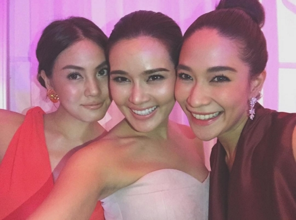 พลอย เจนี่ หญิง พลอย เจนี่ หญิง