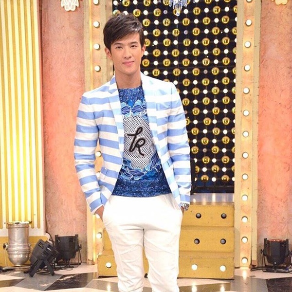 เจมส์ มาร์ เจมส์ มาร์