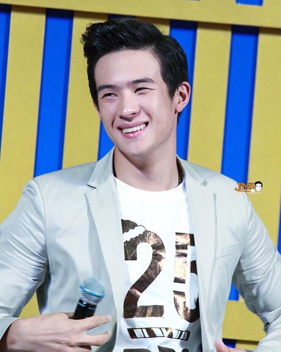 เจมส์ มาร์ เจมส์ มาร์