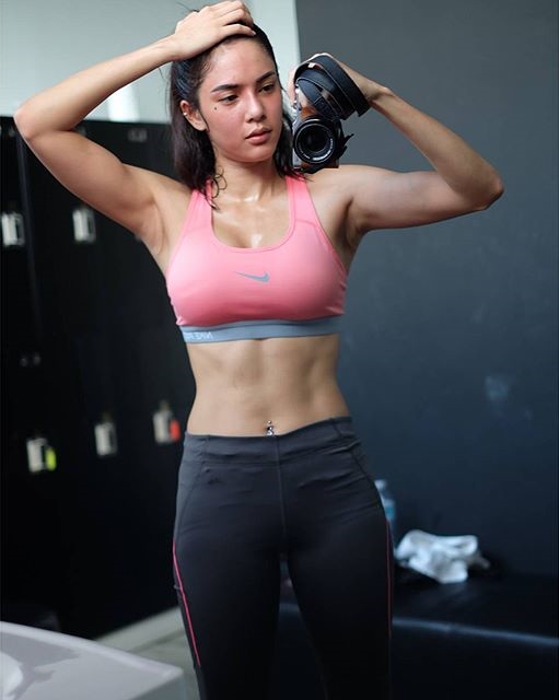 15 ดาราสาวออก กำลังกาย 15 ดาราสาวออก กำลังกาย