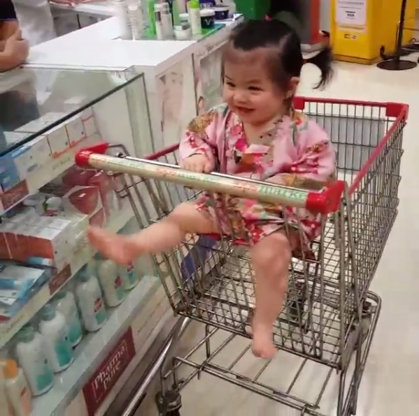 น้องบีลีฟ ตั๊ก บริบูรณ์ น้องบีลีฟ ตั๊ก บริบูรณ์