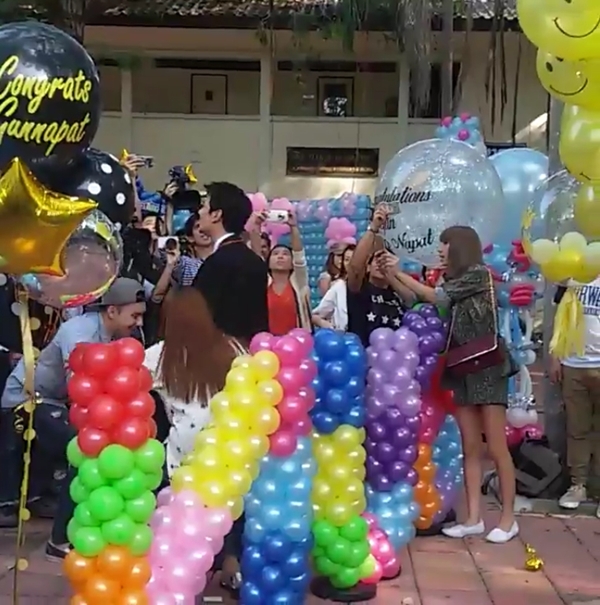 งานรับปริญญา กัน นภัทร งานรับปริญญา กัน นภัทร