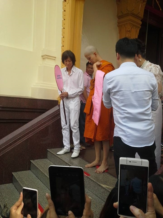 ไมค์ พิรัชต์ บวช ไมค์ พิรัชต์ บวช