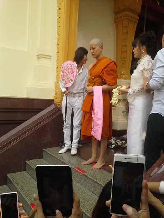 ไมค์ พิรัชต์ บวช ไมค์ พิรัชต์ บวช