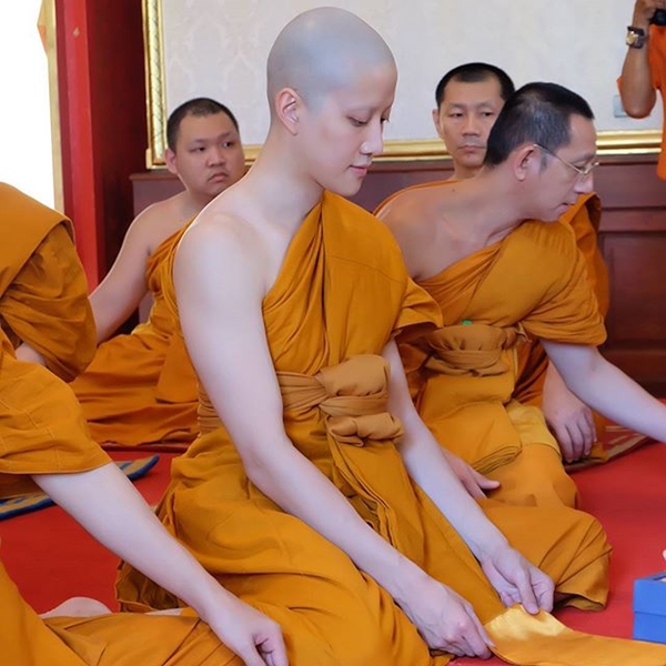 ไมค์ พิรัชต์ บวช ไมค์ พิรัชต์ บวช