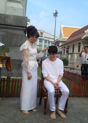 ไมค์ พิรัชต์ บวช ไมค์ พิรัชต์ บวช