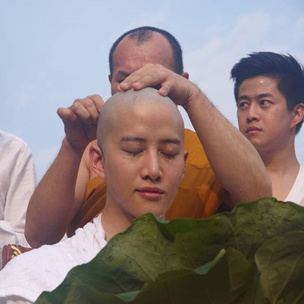 ไมค์ พิรัชต์ บวช ไมค์ พิรัชต์ บวช