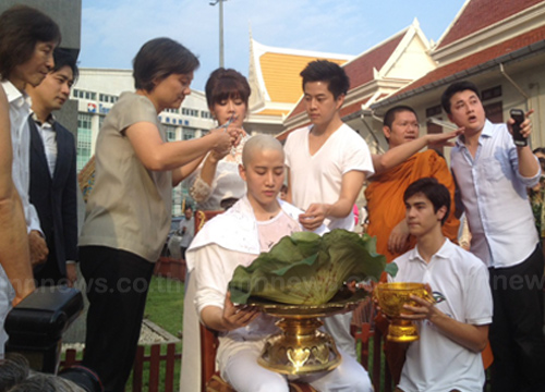 ไมค์ พิรัชต์ บวช ไมค์ พิรัชต์ บวช