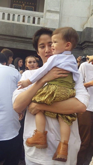 ไมค์ พิรัชต์ บวช ไมค์ พิรัชต์ บวช