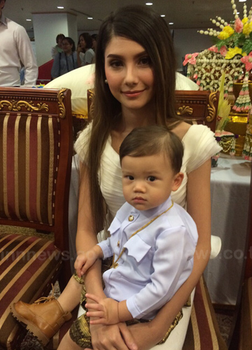 ไมค์ พิรัชต์ บวช ไมค์ พิรัชต์ บวช