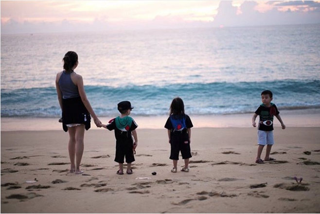 พลอยชิดจันทร์ ครอบครัว พลอยชิดจันทร์ ครอบครัว