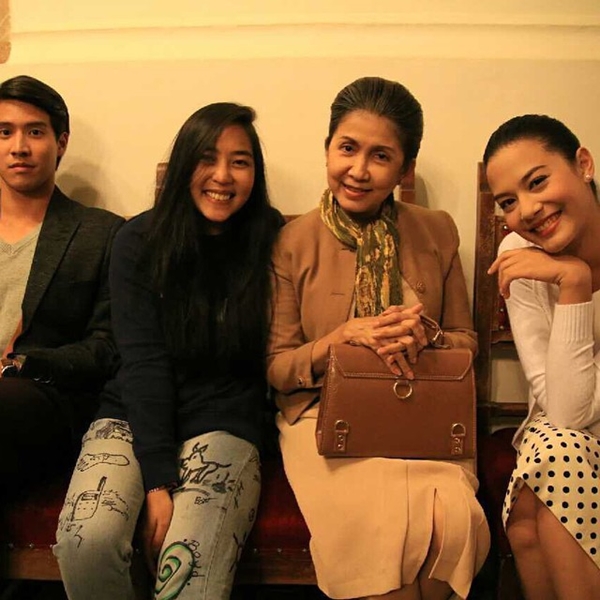 ญีน่า ซาลาส ญีน่า ซาลาส