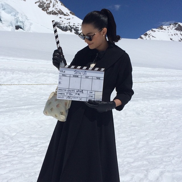 ญีน่า ซาลาส ญีน่า ซาลาส