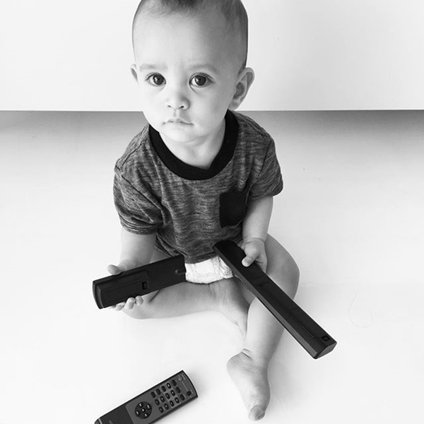 ลูกชายญารินดา ลูกชายญารินดา