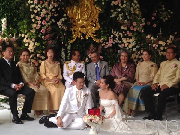 งานหมั้นบีม ชาช่า งานหมั้นบีม ชาช่า