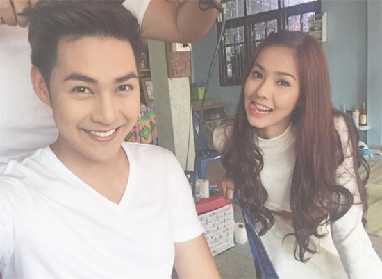 แอมป์ โร่แจงปมกิ๊ก พีพี พัชญา ยันไม่ใช่พี่น้องท้องชนกัน แอมป์ โร่แจงปมกิ๊ก พีพี พัชญา ยันไม่ใช่พี่น้องท้องชนกัน