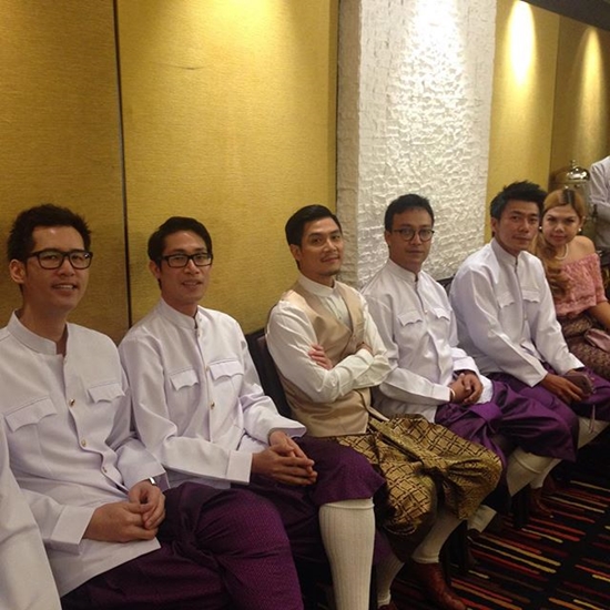 นุ่น ท็อป ควงคู่แต่งงานแบบ ECO ชื่นมื่น-รักษ์โลก หลังปลูกต้นรักกว่า 8 ปี นุ่น ท็อป ควงคู่แต่งงานแบบ ECO ชื่นมื่น-รักษ์โลก หลังปลูกต้นรักกว่า 8 ปี