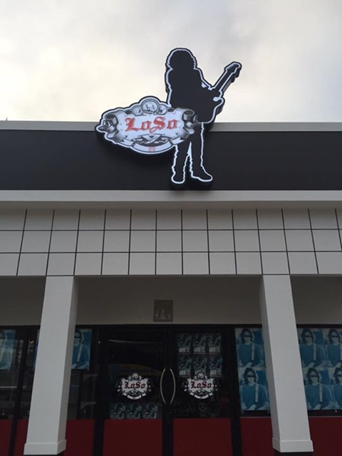 เสก โลโซ เตรียมเปิดตัวร้านสะดวกซื้อ เสก โลโซ เตรียมเปิดตัวร้านสะดวกซื้อ