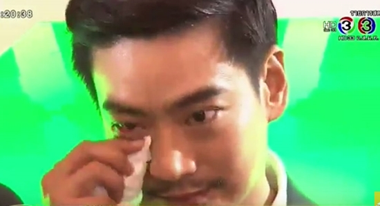 หมอโอ๊ค น้ำตานอง เปิดอกคนกำลังจะเป็นพ่อ หลัง โอปอล์ เสี่ยงแท้งลูก หมอโอ๊ค น้ำตานอง เปิดอกคนกำลังจะเป็นพ่อ หลัง โอปอล์ เสี่ยงแท้งลูก