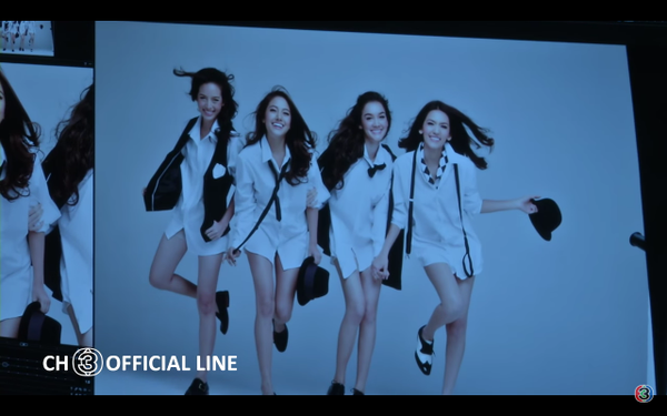 ชาวเน็ตจับผิด ปฏิทินช่อง 3 ก๊อบไอดอลเกาหลีทั้งวงการ เหมือนไม่ใช่เล่น ! ชาวเน็ตจับผิด ปฏิทินช่อง 3 ก๊อบไอดอลเกาหลีทั้งวงการ เหมือนไม่ใช่เล่น !