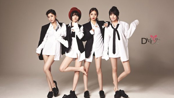 ชาวเน็ตจับผิด ปฏิทินช่อง 3 ก๊อบไอดอลเกาหลีทั้งวงการ เหมือนไม่ใช่เล่น ! ชาวเน็ตจับผิด ปฏิทินช่อง 3 ก๊อบไอดอลเกาหลีทั้งวงการ เหมือนไม่ใช่เล่น !