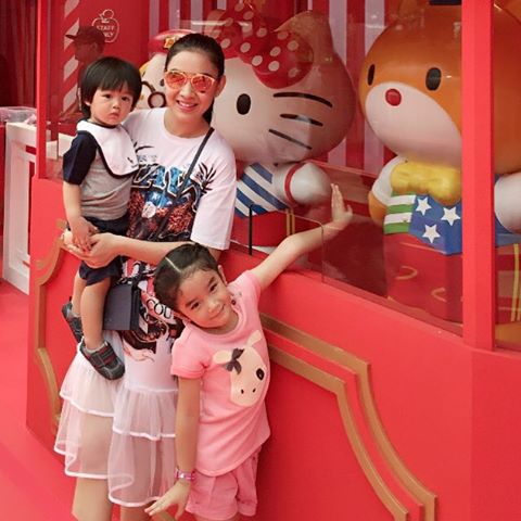 หนุ่ม ศรราม โพสต์ซึ้งถึง กบ สุวนันท์ น้องที่เป็นห่วงกันมาตลอด 26 ปี หนุ่ม ศรราม โพสต์ซึ้งถึง กบ สุวนันท์ น้องที่เป็นห่วงกันมาตลอด 26 ปี