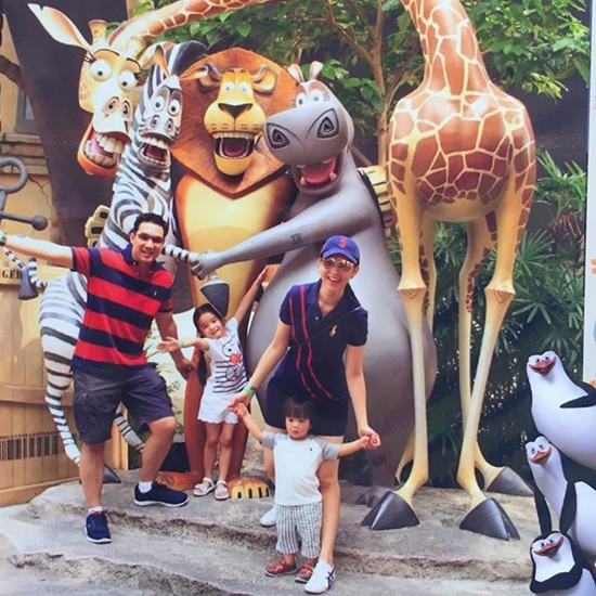 หนุ่ม ศรราม โพสต์ซึ้งถึง กบ สุวนันท์ น้องที่เป็นห่วงกันมาตลอด 26 ปี หนุ่ม ศรราม โพสต์ซึ้งถึง กบ สุวนันท์ น้องที่เป็นห่วงกันมาตลอด 26 ปี