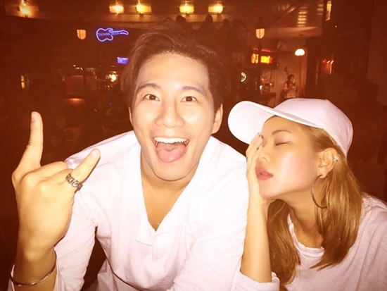 ส่องพัฒนาการความหวาน บี้ กุ๊บกิ๊บ ตั้งแต่เปิดตัวเป็นแฟน สวีทจัดหนัก ! ส่องพัฒนาการความหวาน บี้ กุ๊บกิ๊บ ตั้งแต่เปิดตัวเป็นแฟน สวีทจัดหนัก !