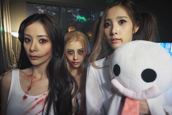 ดาราทุ่มสุดฤทธิ์ พร้อมใจแต่งหน้าผี ฮาโลวีน 2015 งานนี้ไม่มีใครยอมใคร ดาราทุ่มสุดฤทธิ์ พร้อมใจแต่งหน้าผี ฮาโลวีน 2015 งานนี้ไม่มีใครยอมใคร