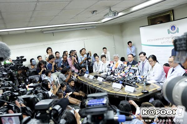 ปอ ทฤษฎี ป่วยไข้เลือดออก แพทย์แถลงล่าสุดยังวิกฤต มีภาวะแทรกซ้อน ปอ ทฤษฎี ป่วยไข้เลือดออก แพทย์แถลงล่าสุดยังวิกฤต มีภาวะแทรกซ้อน