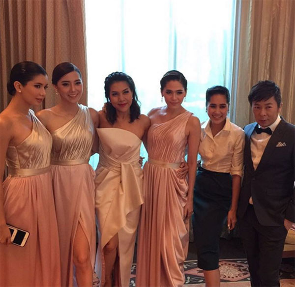 งานแต่งเอมมี่ มรกต ไฮโซเจมส์ งานแต่งเอมมี่ มรกต ไฮโซเจมส์