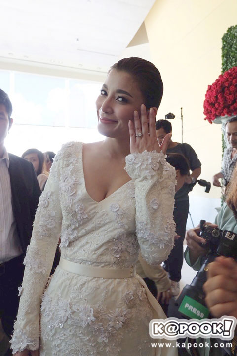 งานแต่งเอมมี่ มรกต ไฮโซเจมส์ งานแต่งเอมมี่ มรกต ไฮโซเจมส์