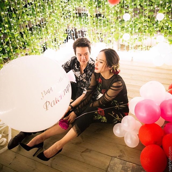 ฟินสุด ! แอมป์ บอกรัก อั้ม พัชราภา กลางงานวันเกิด หยอดหวาน..คู่ชีวิต (มีคลิป) ฟินสุด ! แอมป์ บอกรัก อั้ม พัชราภา กลางงานวันเกิด หยอดหวาน..คู่ชีวิต (มีคลิป)