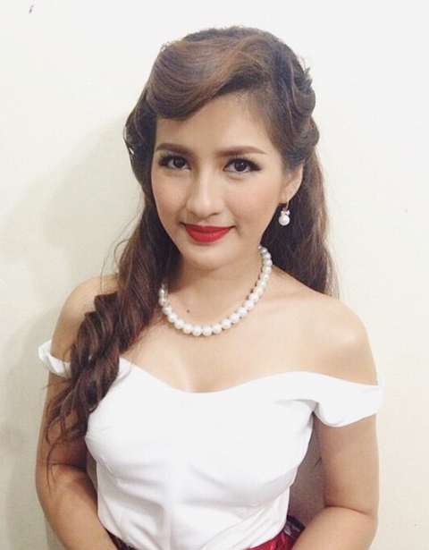 นัดเจอได้ ! นก อุษณีย์ ซัดกลับไม่ยั้ง หลังโดนเกรียนคีย์บอร์ดคอมเม้นท์หยาบคาย นัดเจอได้ ! นก อุษณีย์ ซัดกลับไม่ยั้ง หลังโดนเกรียนคีย์บอร์ดคอมเม้นท์หยาบคาย