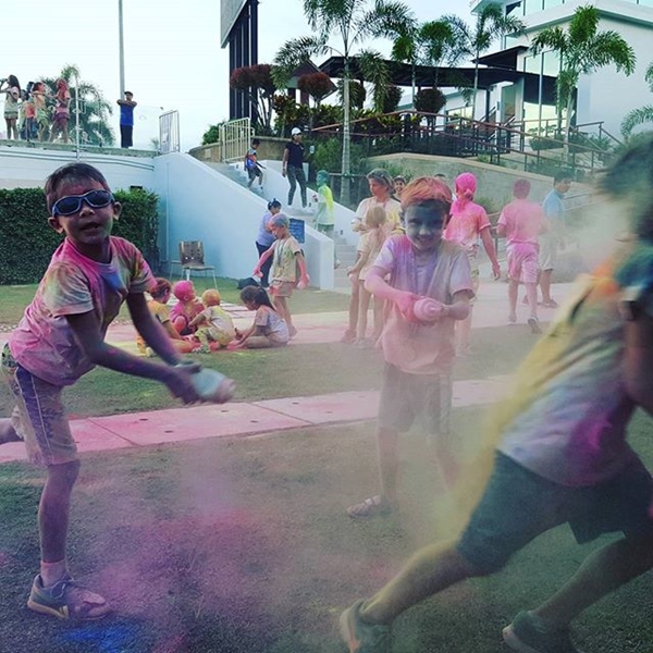 แซ่บมาก ! คุณแม่ลูกเกด โชว์หุ่นเป๊ะในชุดบิกินี่ อาบแดดแบบเพาเวอร์ฟูล แซ่บมาก ! คุณแม่ลูกเกด โชว์หุ่นเป๊ะในชุดบิกินี่ อาบแดดแบบเพาเวอร์ฟูล