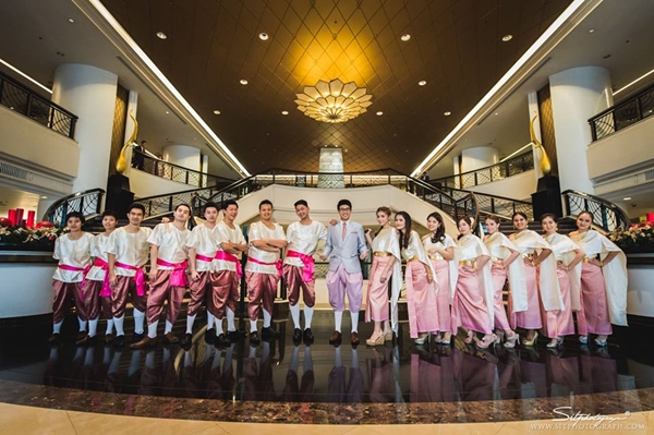 ชมภาพบรรยากาศ งานแต่งลูกสาว ปัญญา นิรันดร์กุล งดงามตามประเพณีไทย ชมภาพบรรยากาศ งานแต่งลูกสาว ปัญญา นิรันดร์กุล งดงามตามประเพณีไทย