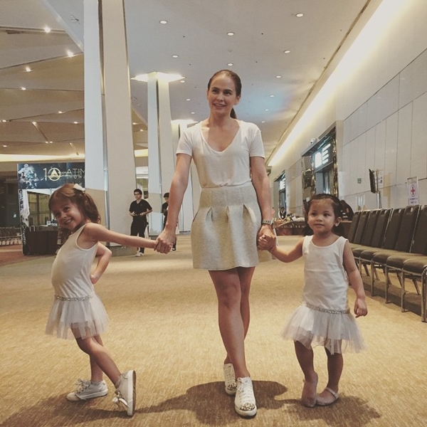 เจนี่ รวมตัวแก๊งนางฟ้า พร้อมสมาชิกใหม่ 2 สาวน้อย บีน่า ไลลา เจนี่ รวมตัวแก๊งนางฟ้า พร้อมสมาชิกใหม่ 2 สาวน้อย บีน่า ไลลา