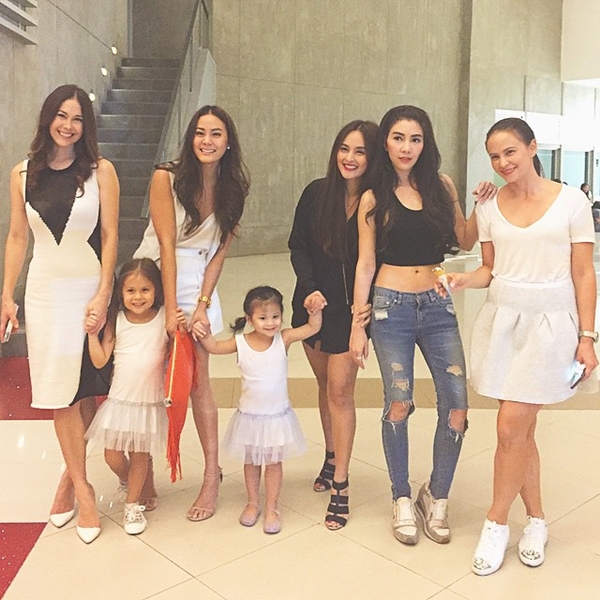 เจนี่ รวมตัวแก๊งนางฟ้า พร้อมสมาชิกใหม่ 2 สาวน้อย บีน่า ไลลา เจนี่ รวมตัวแก๊งนางฟ้า พร้อมสมาชิกใหม่ 2 สาวน้อย บีน่า ไลลา