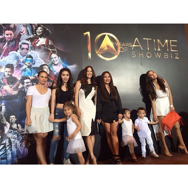 เจนี่ รวมตัวแก๊งนางฟ้า พร้อมสมาชิกใหม่ 2 สาวน้อย บีน่า ไลลา เจนี่ รวมตัวแก๊งนางฟ้า พร้อมสมาชิกใหม่ 2 สาวน้อย บีน่า ไลลา