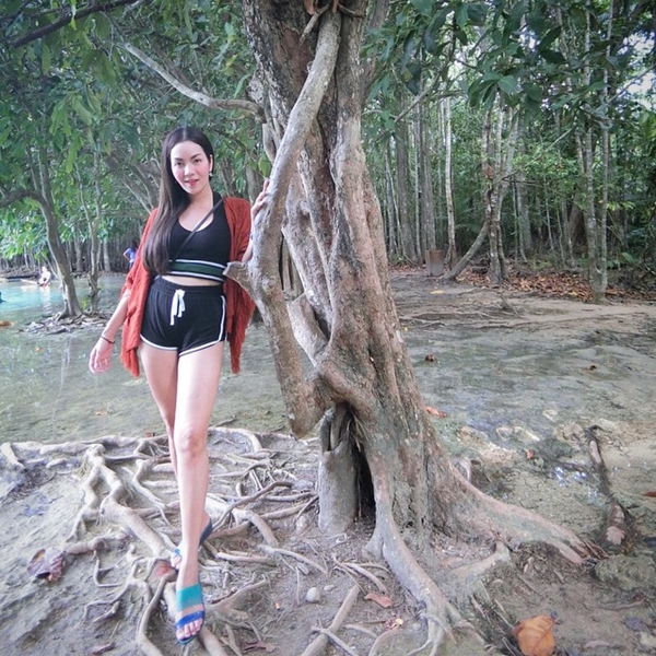 อ๋อม สกาวใจ แจงแล้ว ไม่ได้ใช้แอพฯ ยืดขา แค่ตัวสั้น จบนะ !! อ๋อม สกาวใจ แจงแล้ว ไม่ได้ใช้แอพฯ ยืดขา แค่ตัวสั้น จบนะ !!