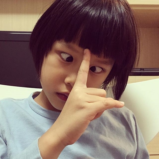 น้องสิงห์ ลูกสาว อัษฎาวุธ เหลืองสุนทร น้องสิงห์ ลูกสาว อัษฎาวุธ เหลืองสุนทร