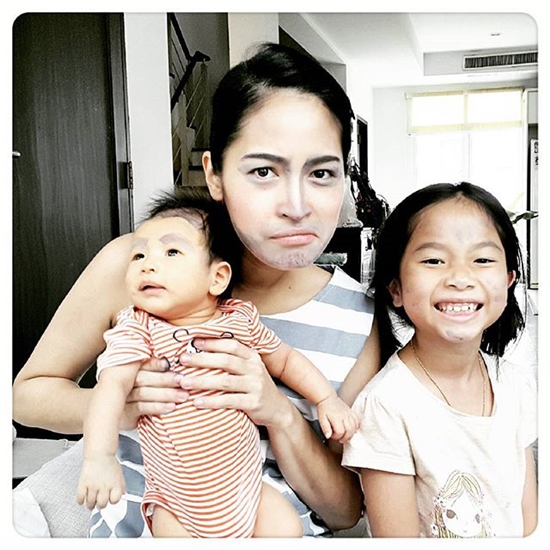 เพื่อนสนิทแจง ปีเตอร์ - พลอย ยังรักกันดี เพื่อนสนิทแจง ปีเตอร์ - พลอย ยังรักกันดี