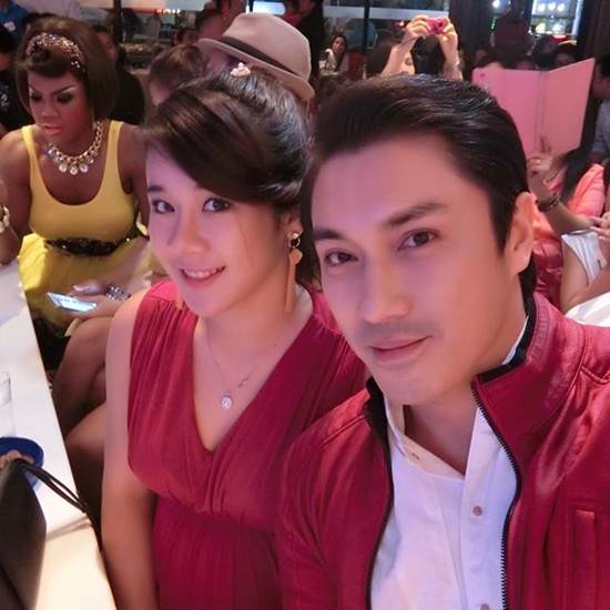 เอ พศิน เผยโฉม น้องแตงกวา ภรรยาคนรู้ใจ เอ พศิน เผยโฉม น้องแตงกวา ภรรยาคนรู้ใจ