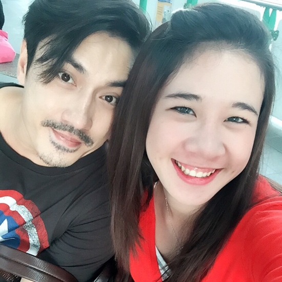 เอ พศิน เผยโฉม น้องแตงกวา ภรรยาคนรู้ใจ เอ พศิน เผยโฉม น้องแตงกวา ภรรยาคนรู้ใจ